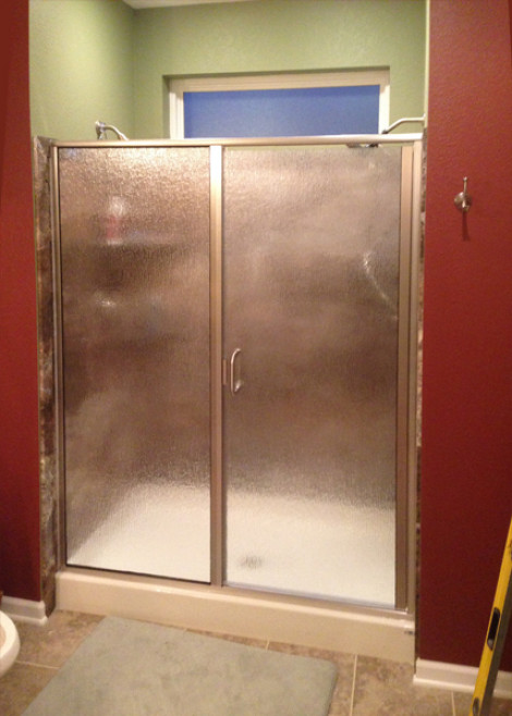 Residential glass shower doors Oregon, Wisconsin
